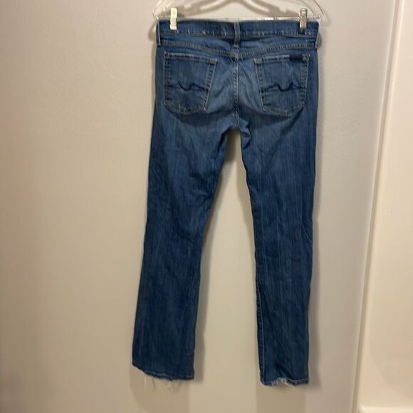 7 For All Mankind woman’s boot cut jeans - Picture 5 of 11